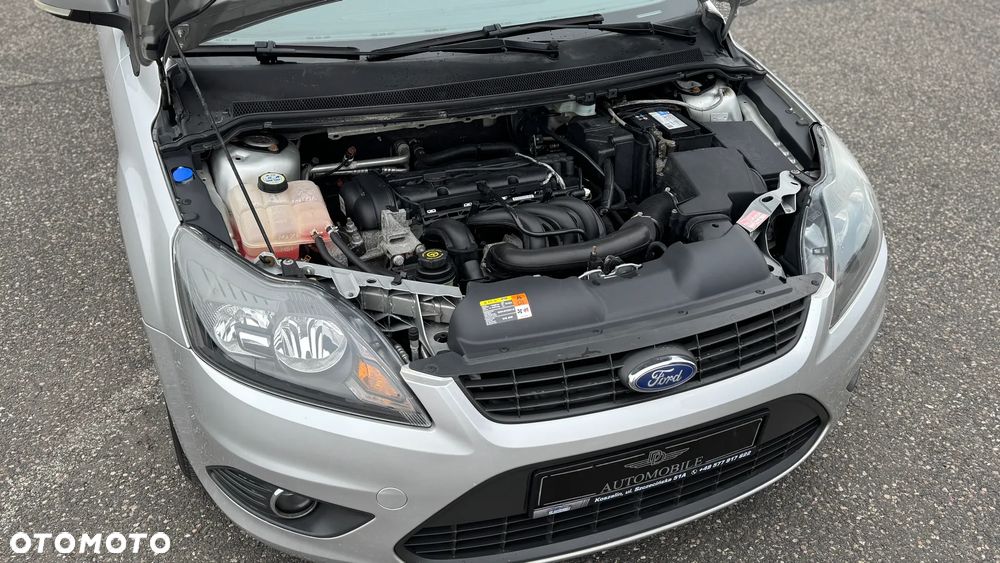 Ford Focus 1.6 16V Style+ - 15