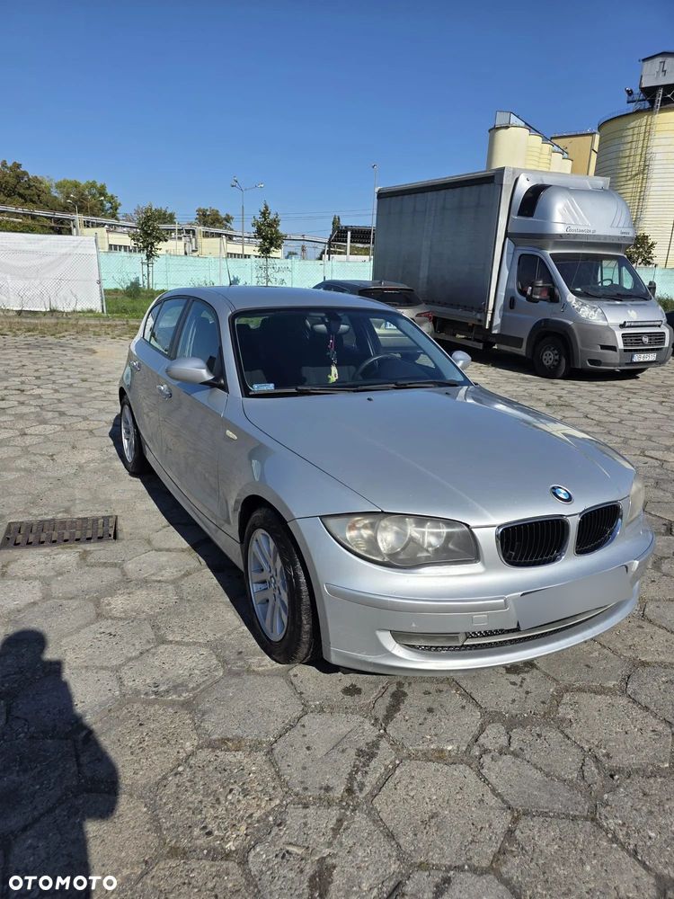 BMW Seria 1 120d - 4