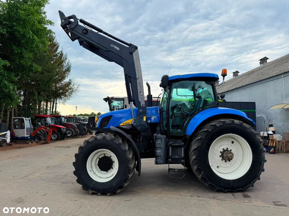 New Holland T 7050 - 3