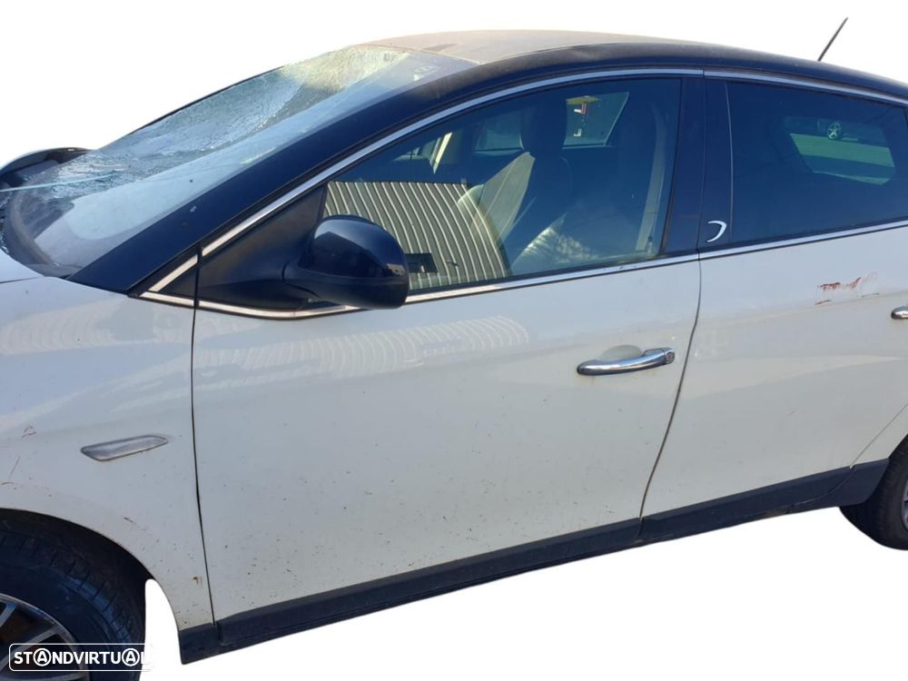 PORTA FRENTE ESQUERDA LANCIA DELTA 181 - 1