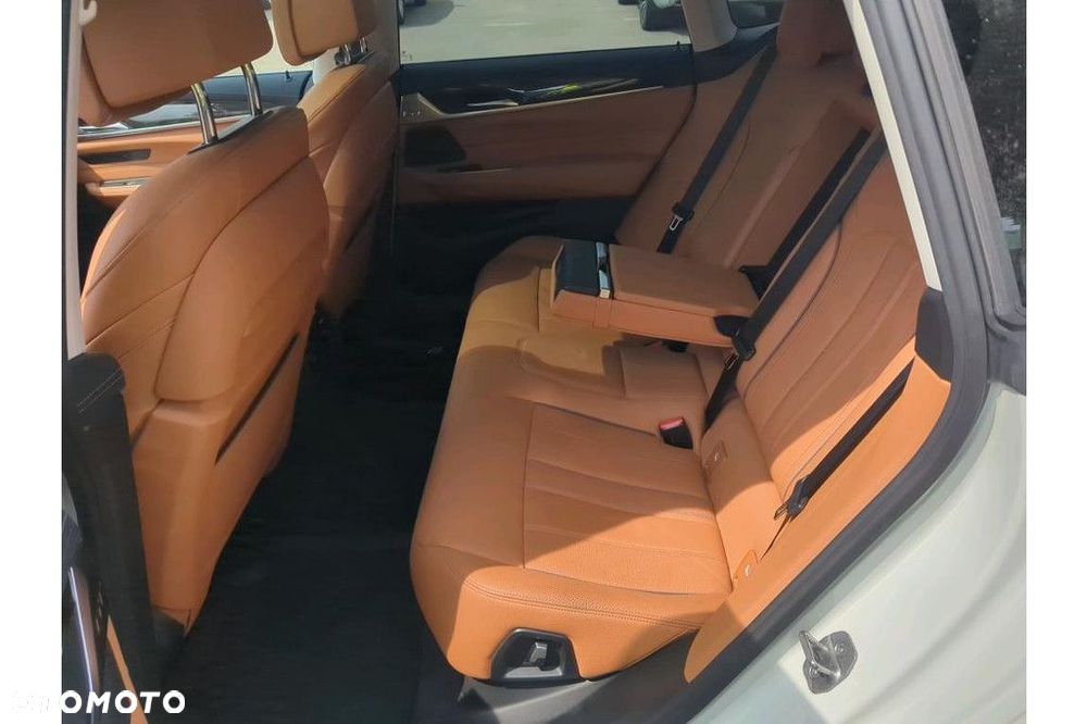 BMW Seria 6 - 10