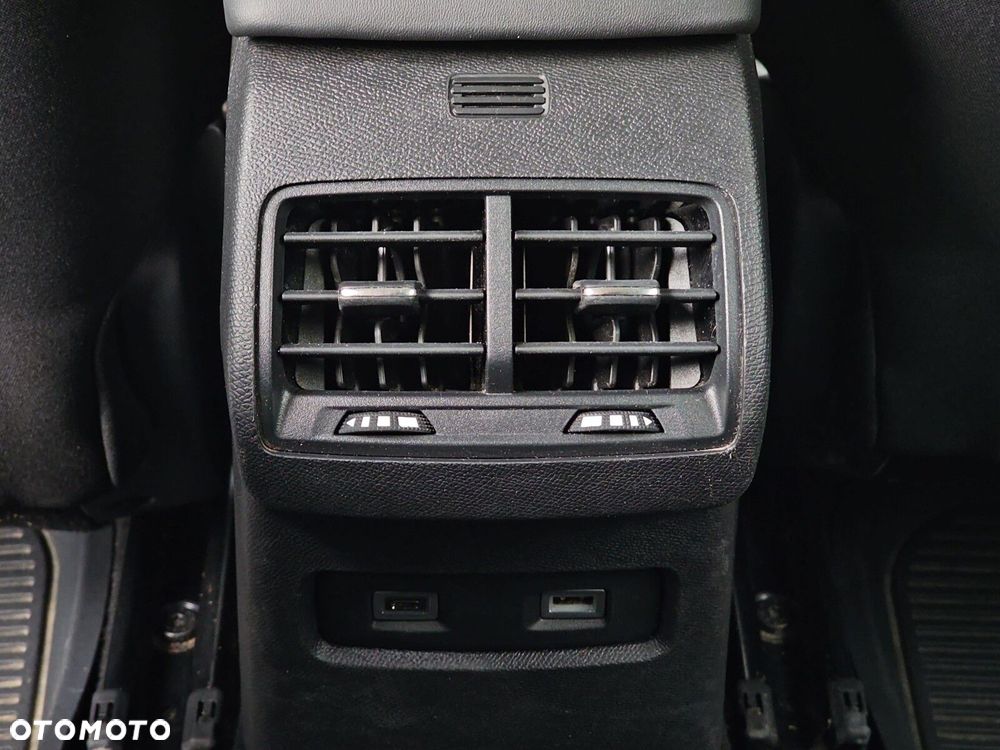 Citroën C4 1.2 PureTech Shine S&S EAT8 - 14