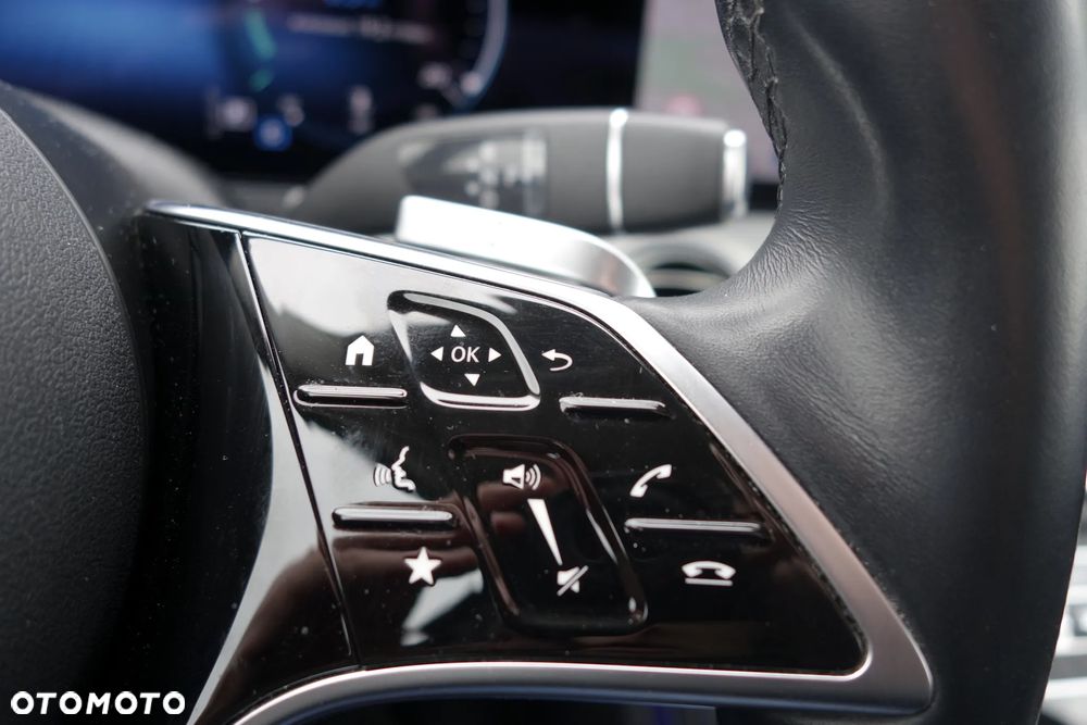 Mercedes-Benz Klasa E 220 d 4-Matic Avantgarde - 18