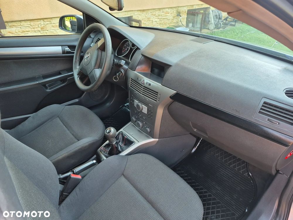 Opel Astra 1.6 Enjoy - 9