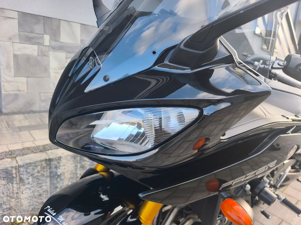 Yamaha FZ8 - 36