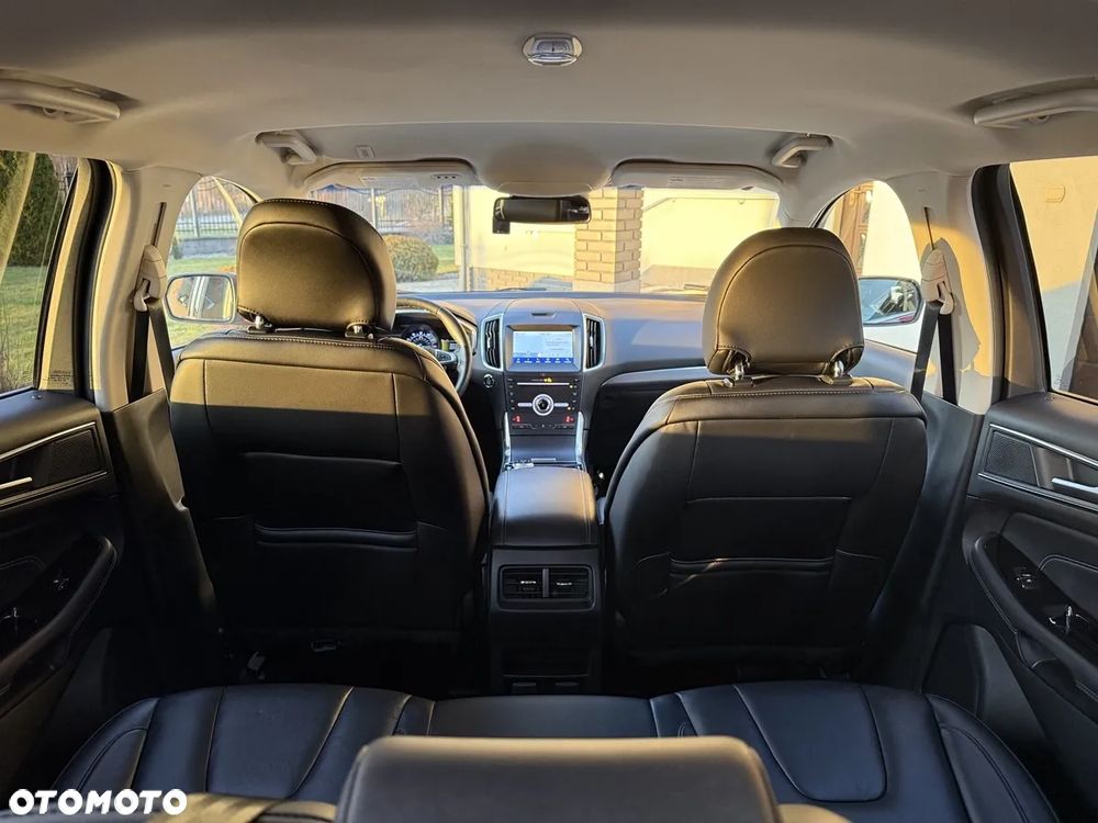 Ford Edge - 32