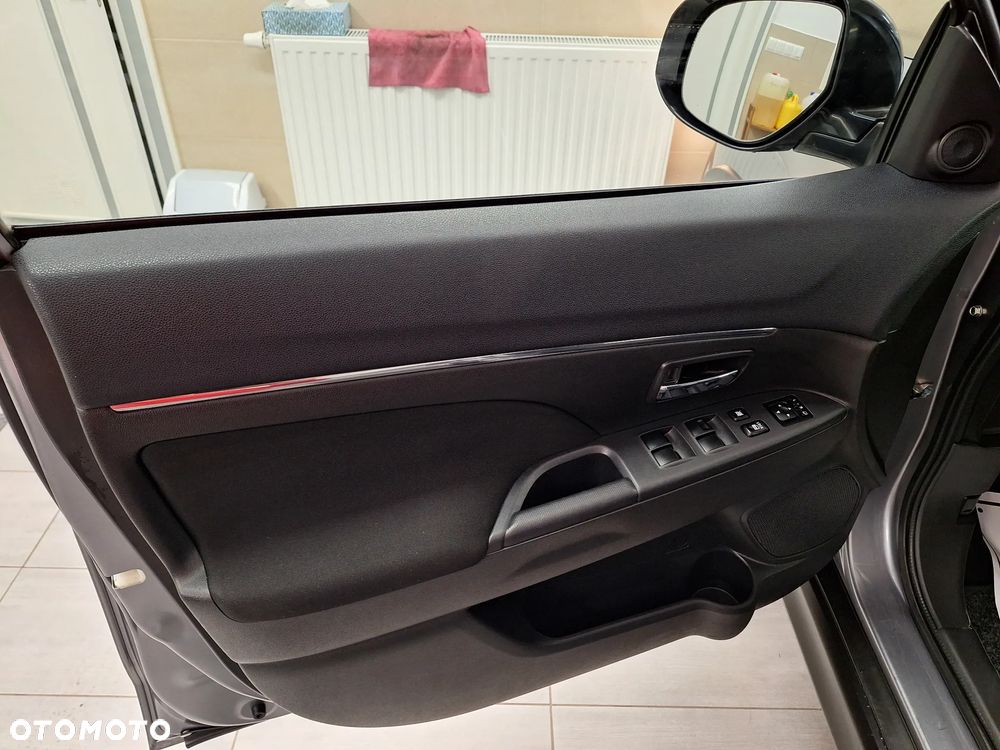 Mitsubishi ASX 1.6 2WD Diamant Edition+ - 16