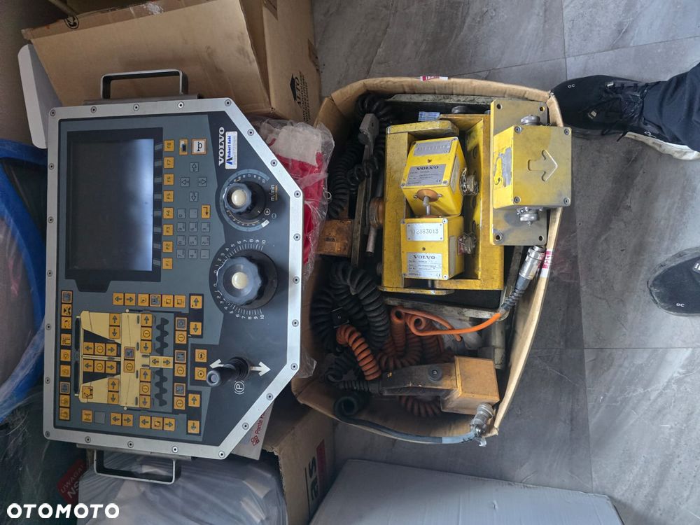 Volvo ABG 7820C - 21