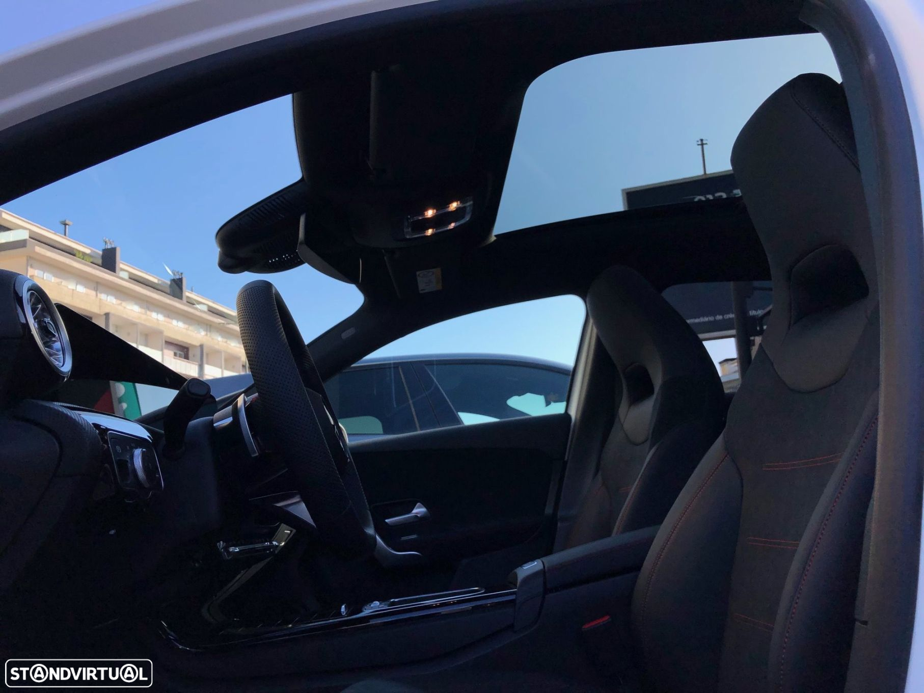 Mercedes-Benz A 250 e AMG Line - 10