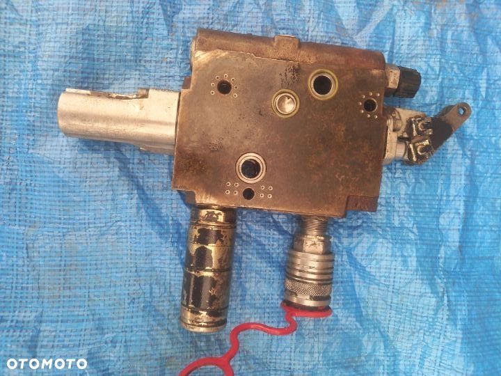 Sekcja hydrauliczna rozdzielacz zawór Same Lamborghini Deutz Fahr Agrotron MK3 175 200 205 230 - 13