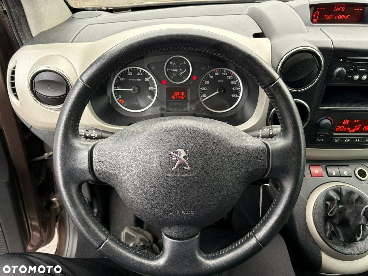 Peugeot Partner Tepee 120 VTi Active - 28