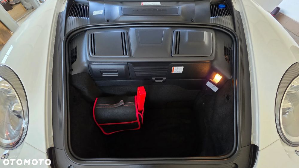 Porsche 911 Carrera 4S PDK - 13