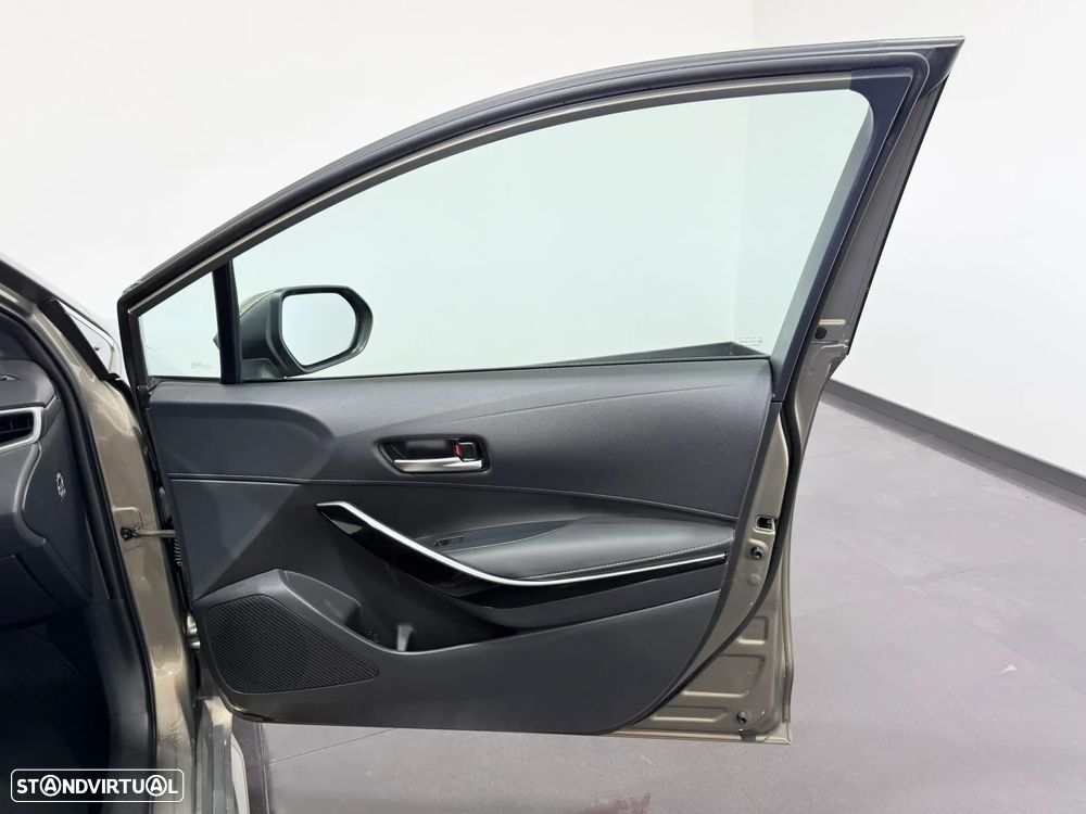 Toyota Corolla Touring Sports 1.8 Hybrid Exclusive - 42