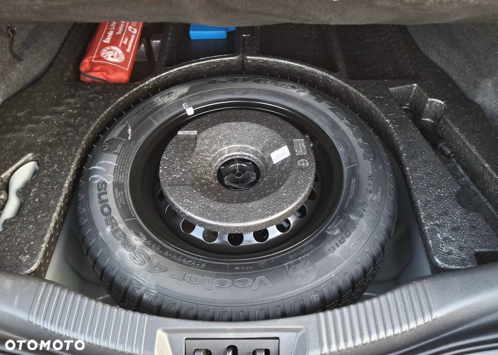 Ford Mondeo 2.0 TDCi Start-Stopp Business Edition - 35