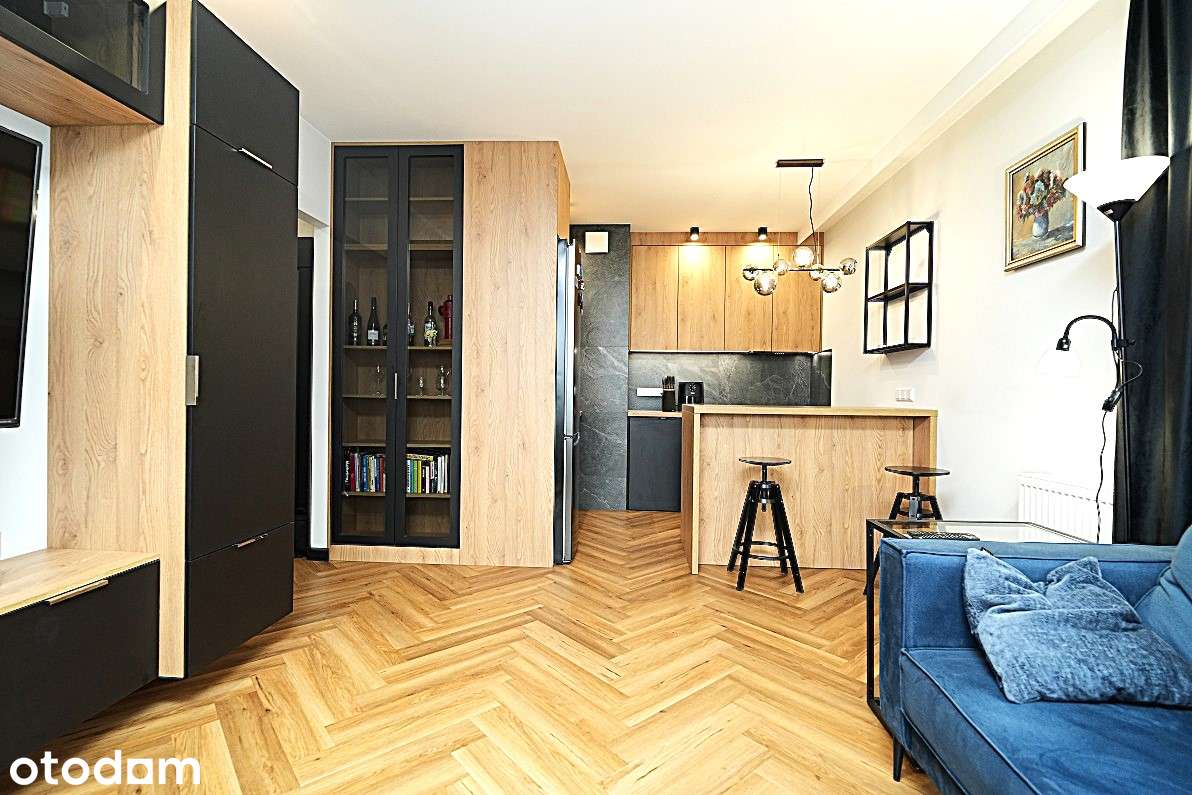 Wysoki standard, meble w cenie i duży dwustronny balkon