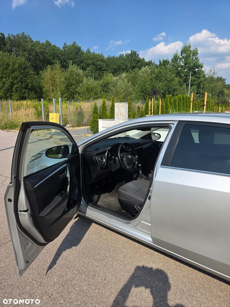 Toyota Corolla 1.6 Comfort - 5