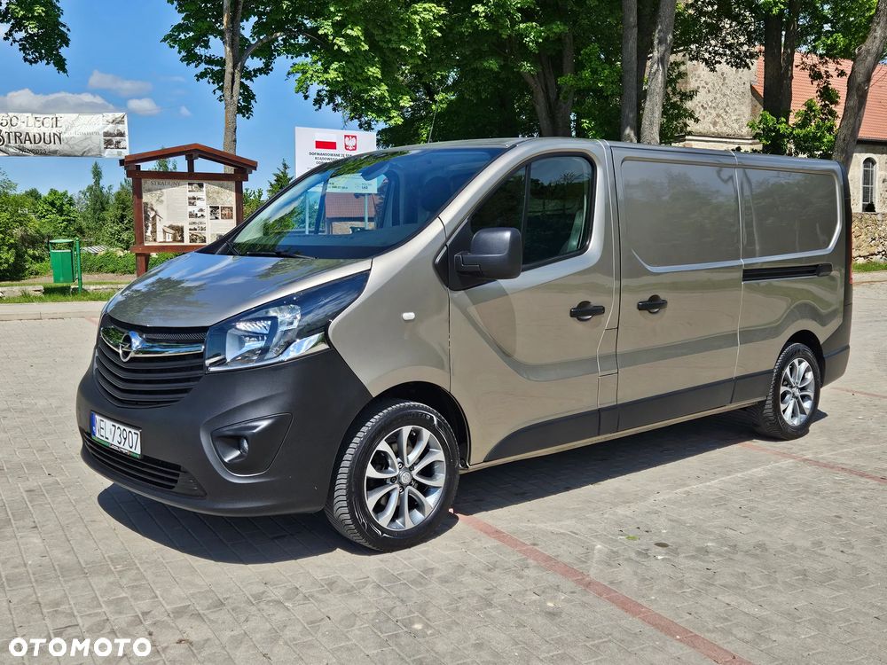 Opel Vivaro - 24