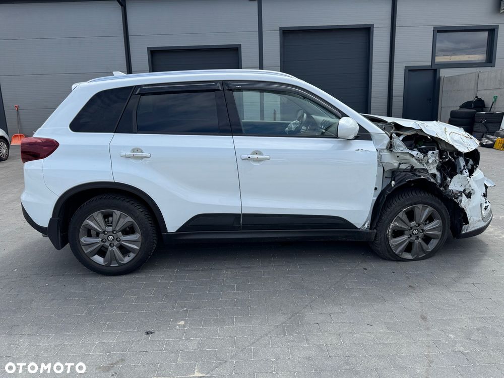 Suzuki Vitara 1.4 Boosterjet Hybrid Automatik Comfort - 4