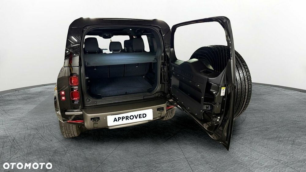Land Rover Defender - 7