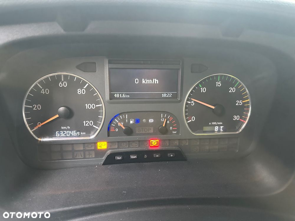 Mercedes-Benz Atego 1218  Chłodnia + Winda 2015 r. - 9
