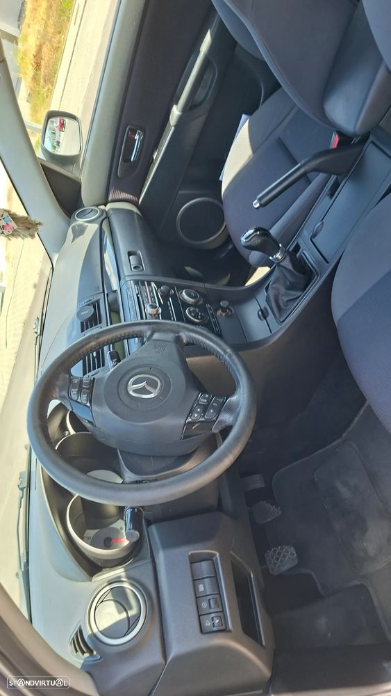 Mazda 3 Hatchback MZ-CD 1.6 Sport - 2