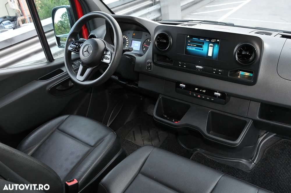 Mercedes-Benz Sprinter - 4