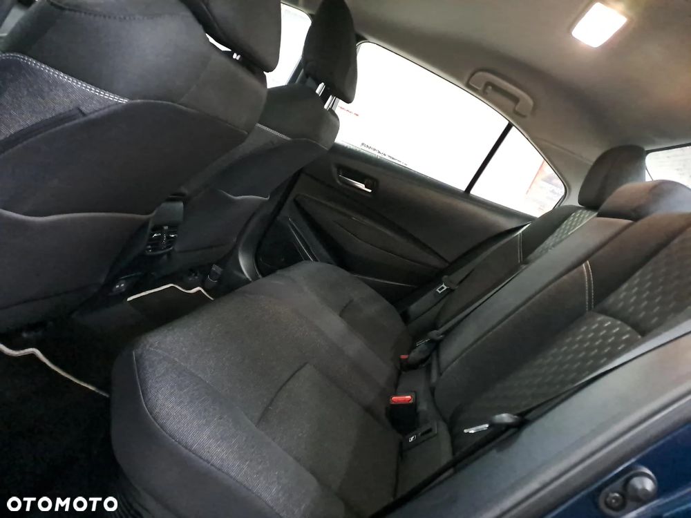 Toyota Corolla 1.8 Hybrid Comfort - 13