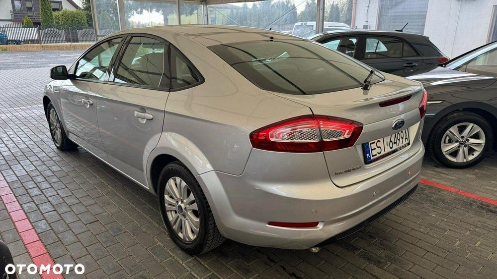 Ford Mondeo - 22