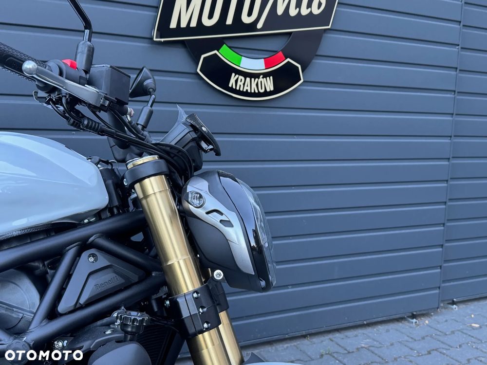 Benelli 752 S - 4