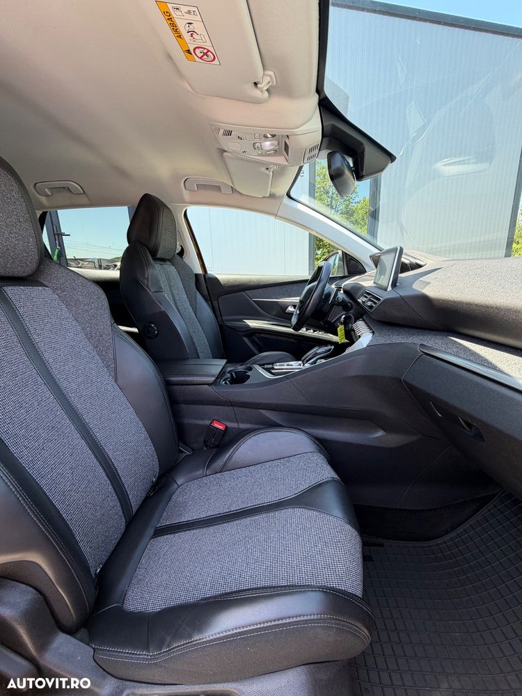 Peugeot 3008 1.2 PureTech Turbo S&S EAT6 GT-Line - 17