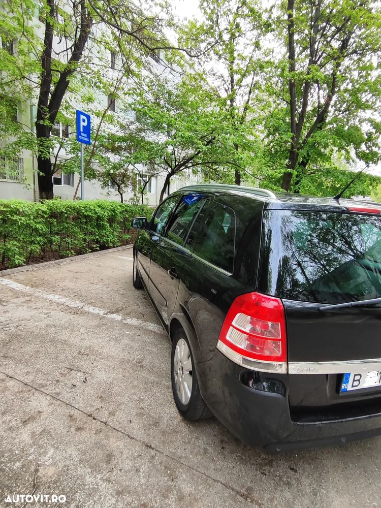 Opel Zafira 1.8 Cosmo - 11