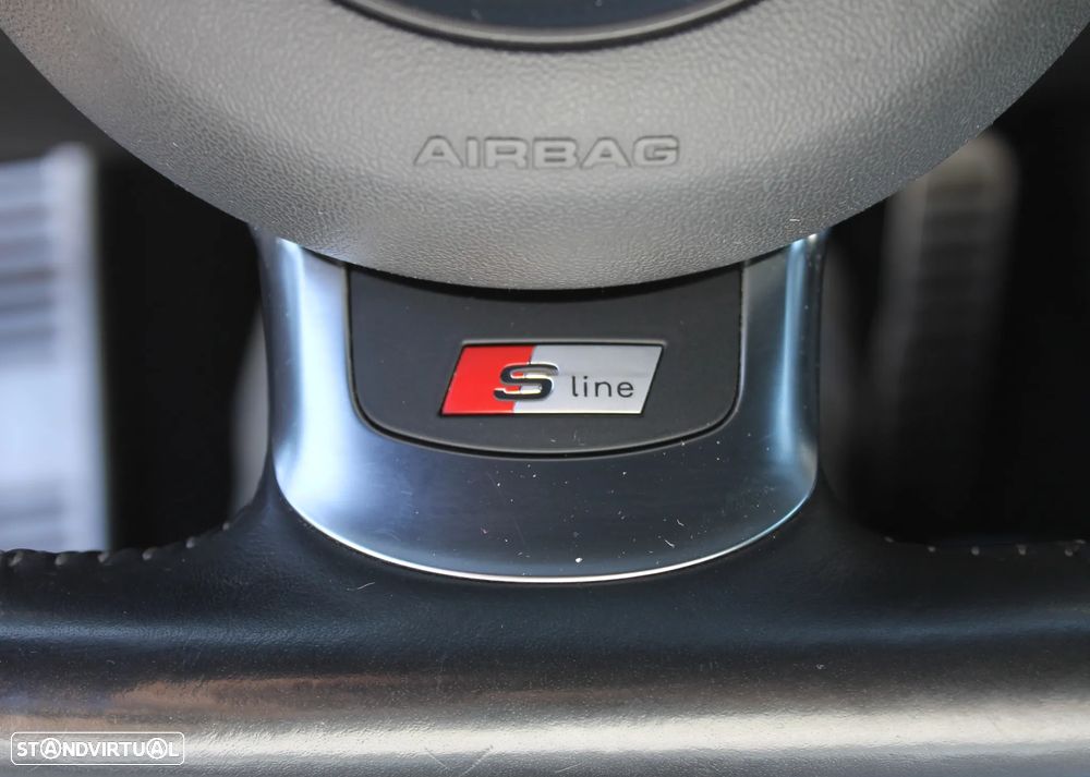 Audi TT Coupé 1.8 TFSI S-line - 32