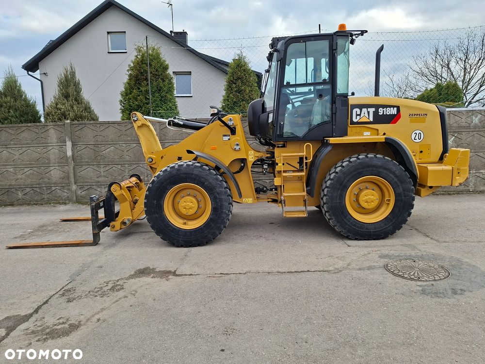 Caterpillar CAT 918 M - 16