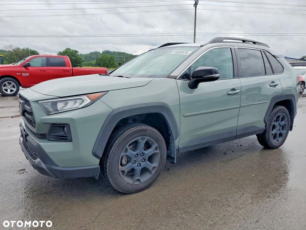 Toyota RAV4 - 2