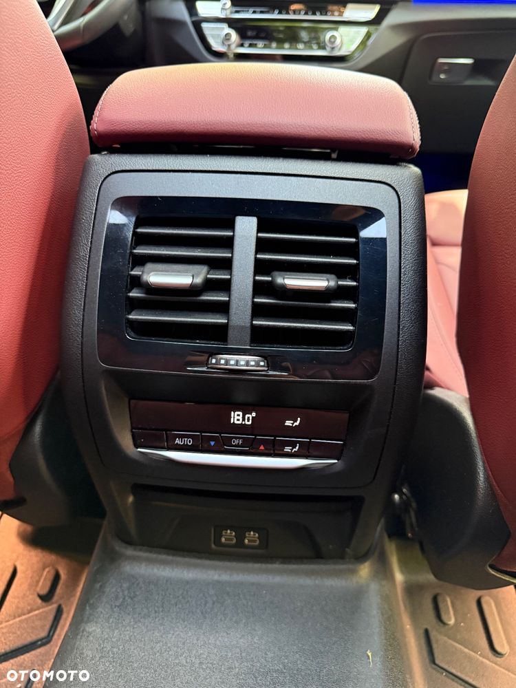 BMW X4 xDrive30i - 8