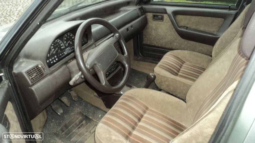 Fiat Uno 1.1 5P 1991 - Para Peças - 5