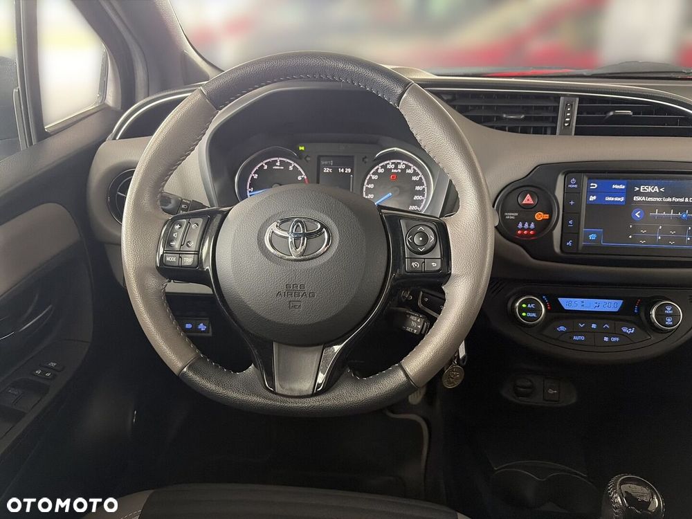 Toyota Yaris 1.5 Selection - 19