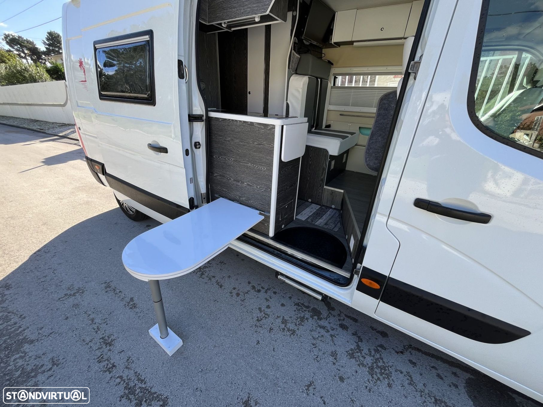 Renault Master CAMPERVAN 2.3DCI - 12