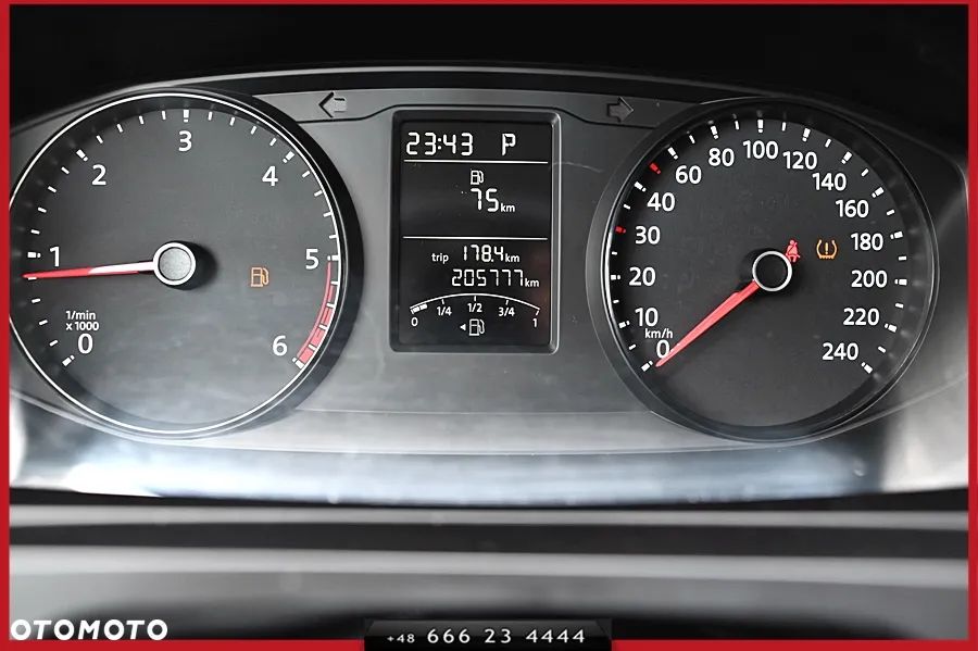 Volkswagen Multivan 2.0 TDI L1 Highline DSG - 25