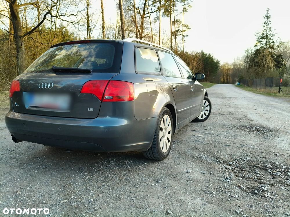 Audi A4 Avant 1.6 - 9