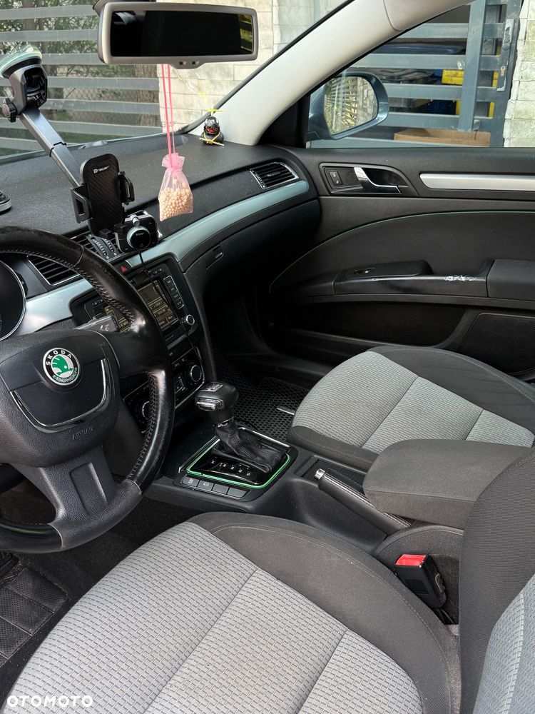 Skoda Superb 1.8 TSI Elegance DSG - 7