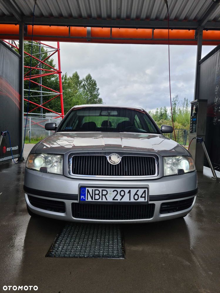 Skoda Superb - 1