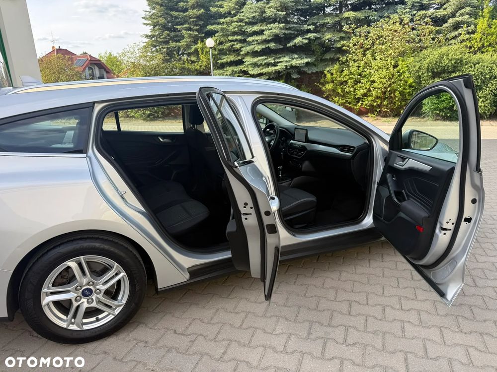 Ford Focus 2.0 TDCi Titanium ASS - 29
