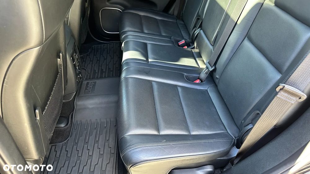 Jeep Grand Cherokee - 19