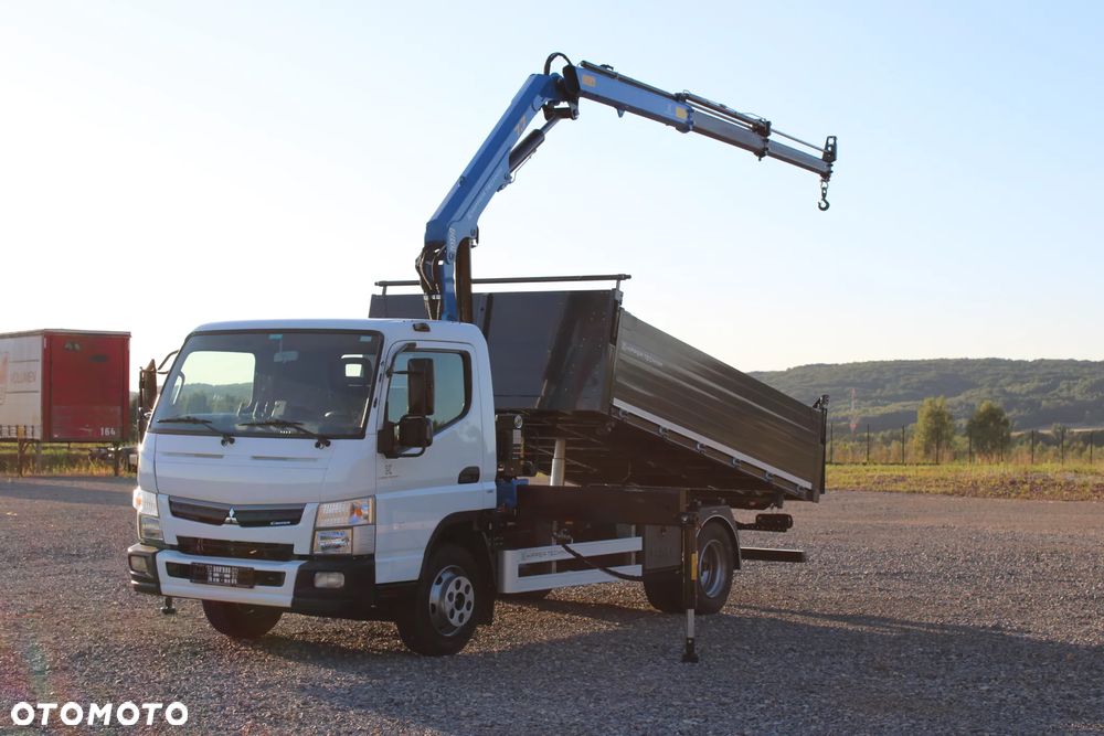FUSO Mitsubishi Canter 9C18 Nowy 3-stronny Wywrot Kiper Wywrotka Nowy Żuraw HDS DN 7.7 S2 Ładowność: 4000 kg Fassi