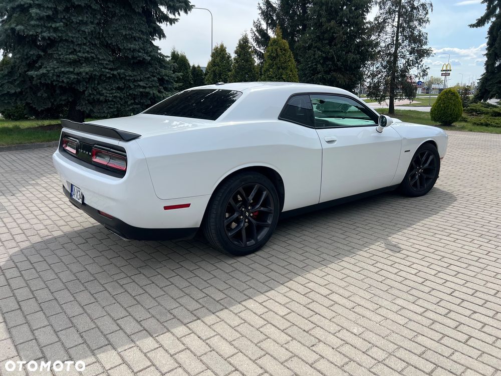 Dodge Challenger 5.7 R/T - 5