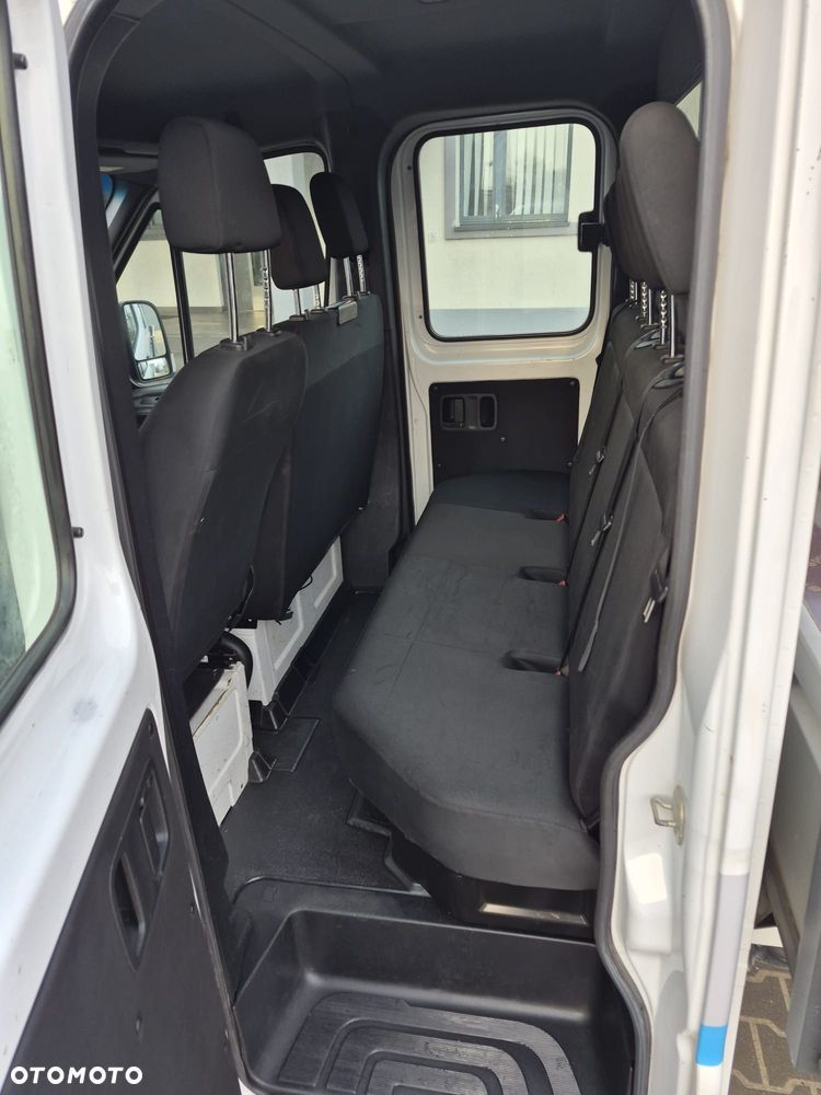 Mercedes-Benz Sprinter - 9