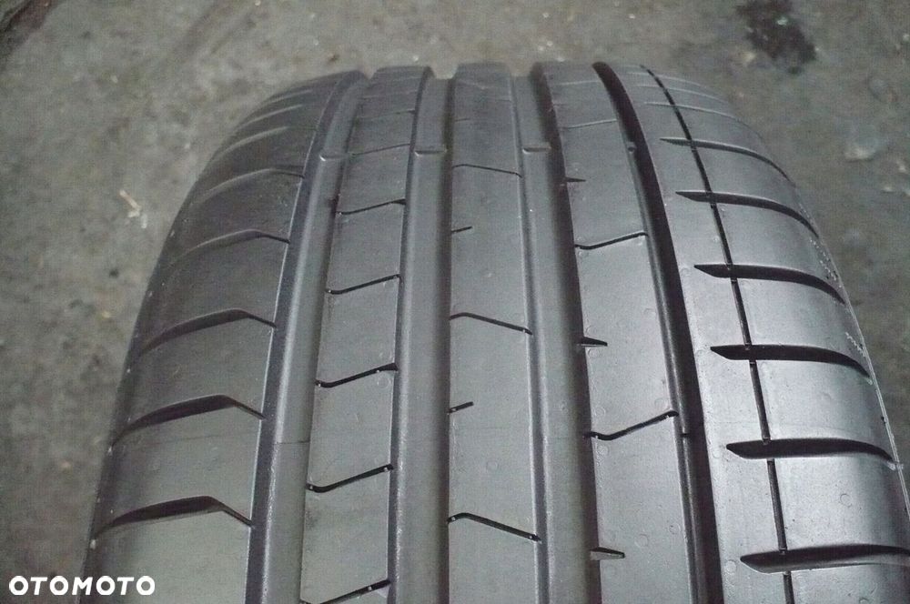 PIRELLI P Zero PZ4 245/40R19 2022 NOWA - 1