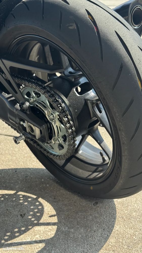 Yamaha MT-09 Y-AMT - 10