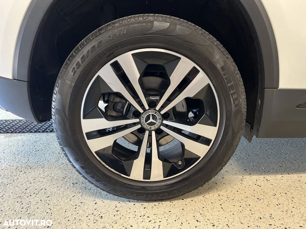 Mercedes-Benz GLA 200 d 4MATIC 8G-DCT Progressive - 31